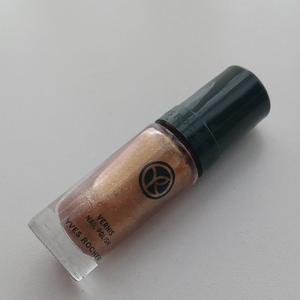 5/$25 Yves Rocher Gold Shimmer